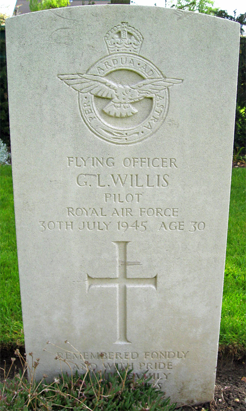 F/O Geoffrey Lionel Willis<br/><br /><br />died July 30th, 1945